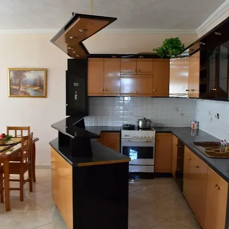 Saranda Apartment